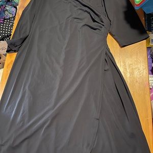 I’m selling a black dress
